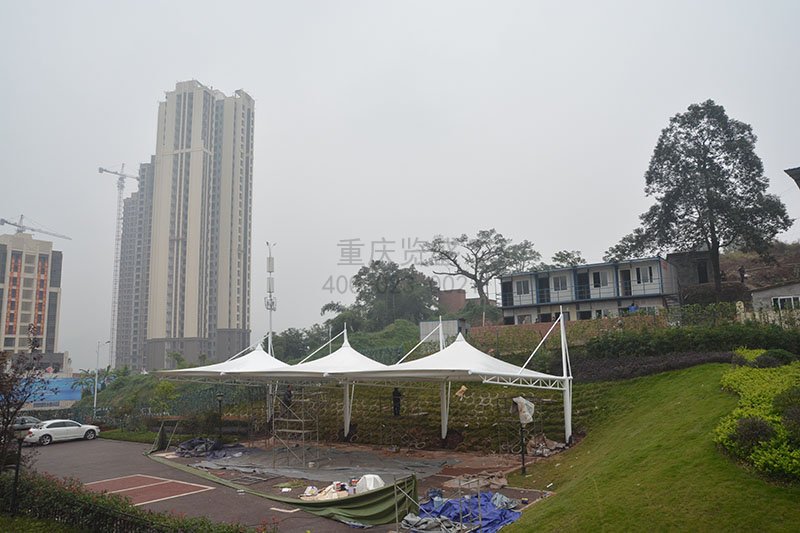 江津游泳馆车棚